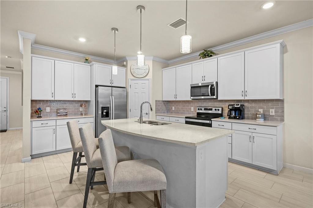 19511 Deming LN