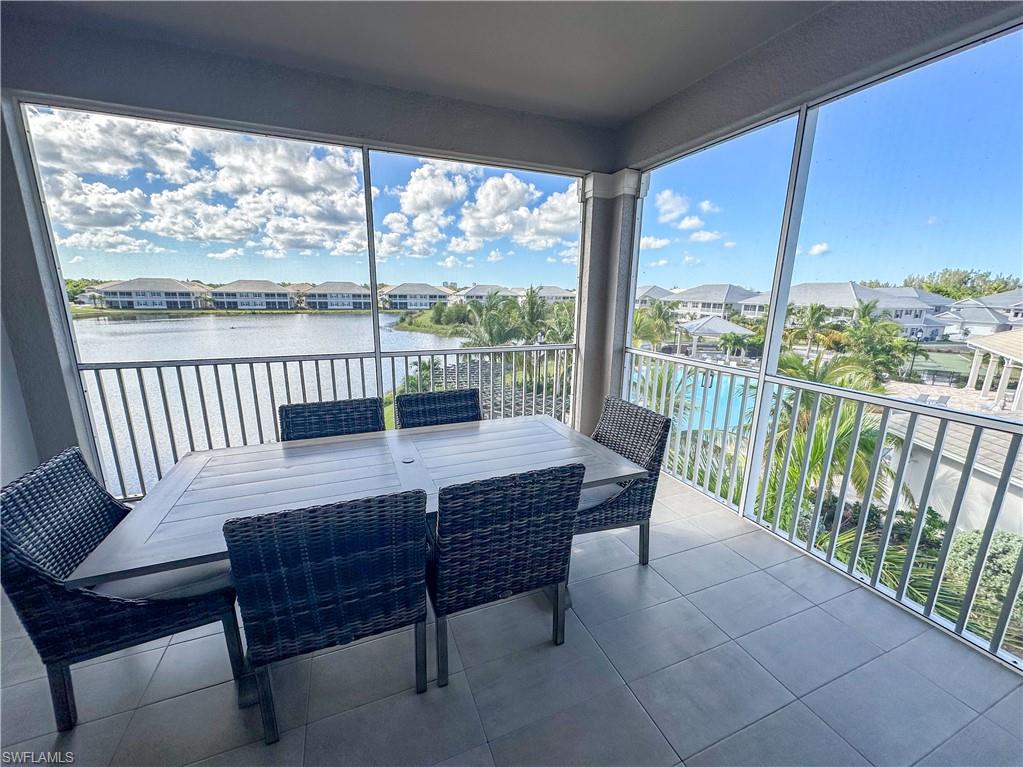 163 Indies DR E 206