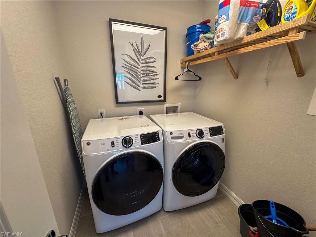 163 Indies DR E 206 photo 41
