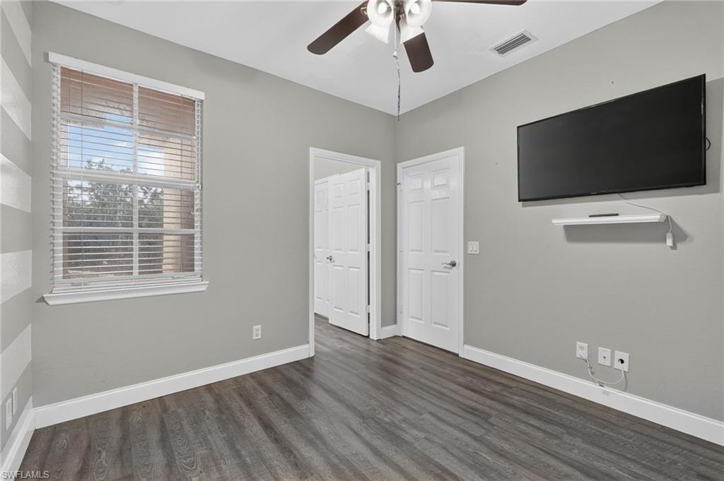 4048 Cherrybrook LOOP photo 27
