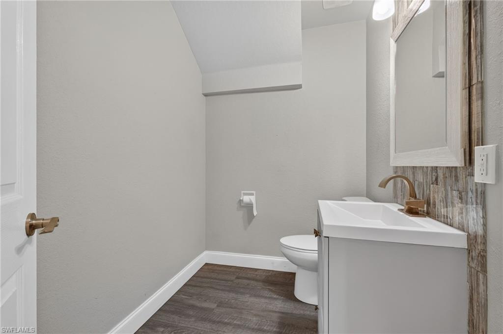 4048 Cherrybrook LOOP photo 33