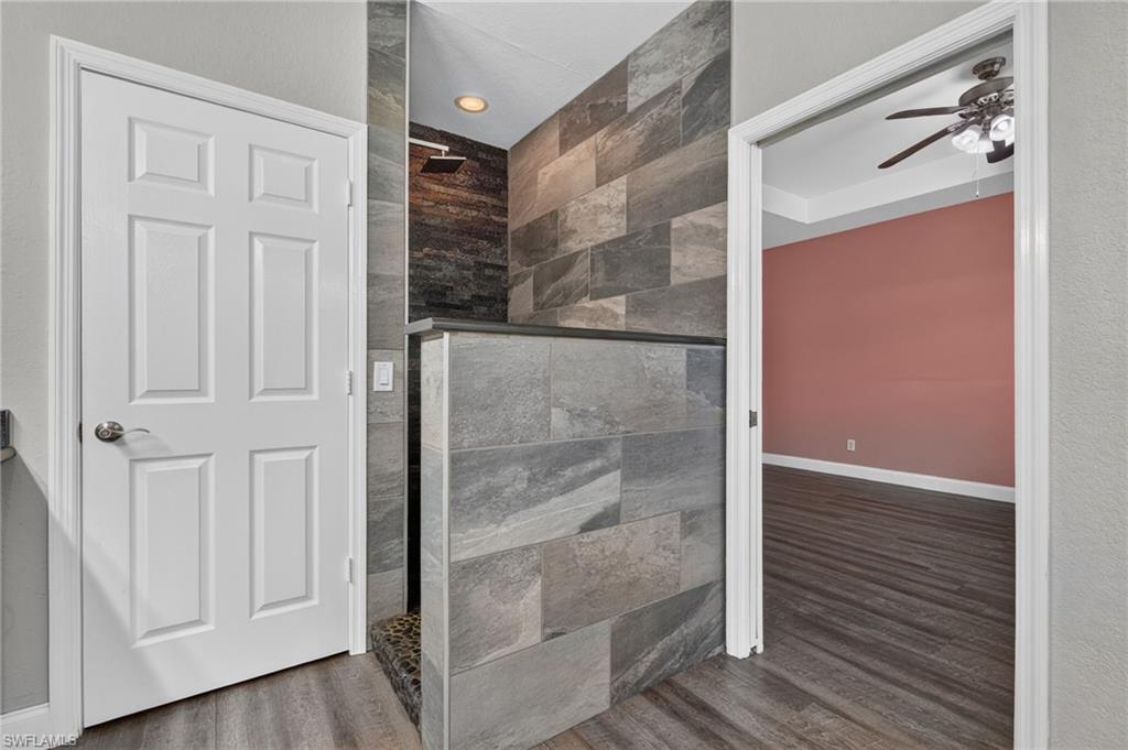 4048 Cherrybrook LOOP photo 25