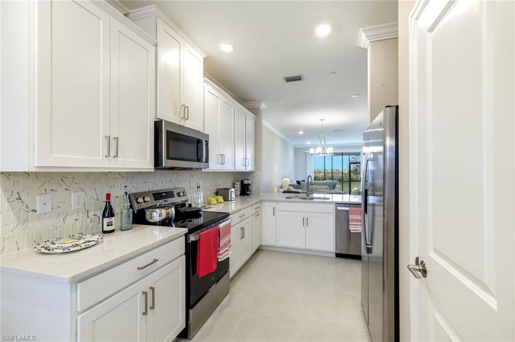 11811 VENETIAN LAGOON DR 102 photo 17