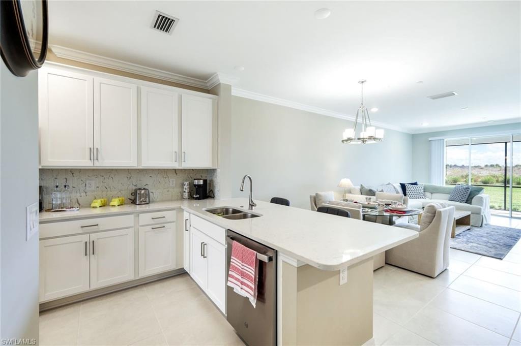 11811 VENETIAN LAGOON DR 102 photo 16