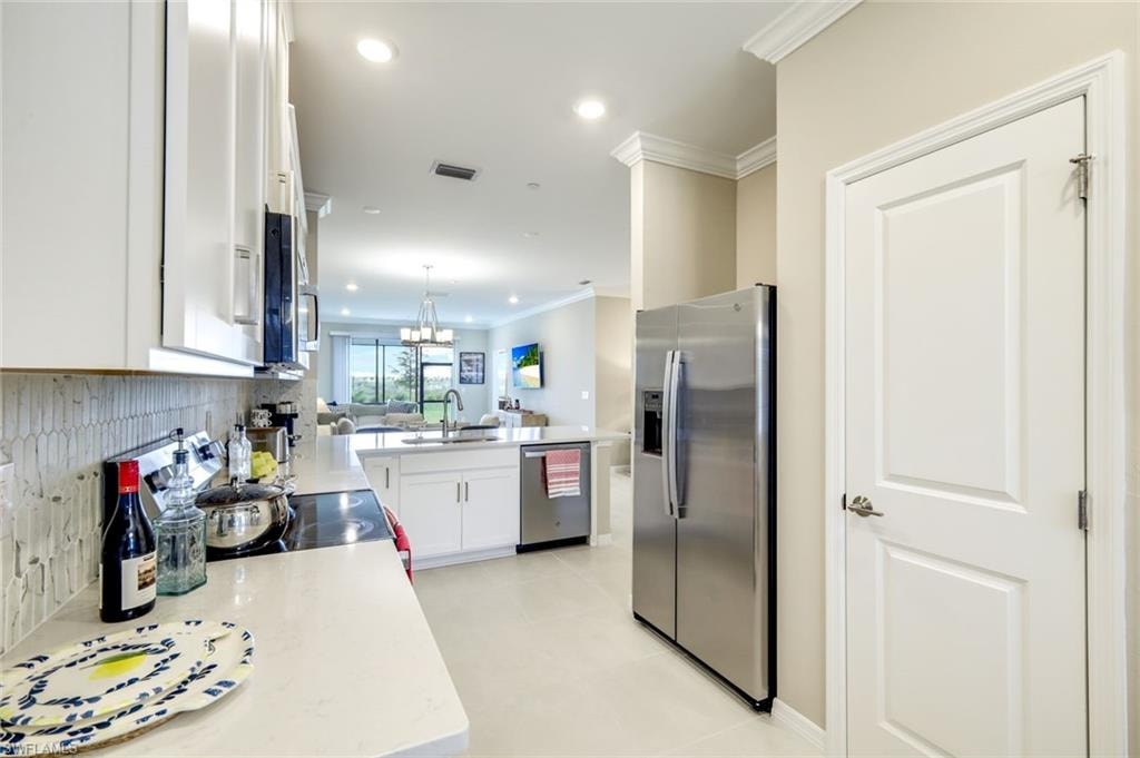 11811 VENETIAN LAGOON DR 102 photo 18