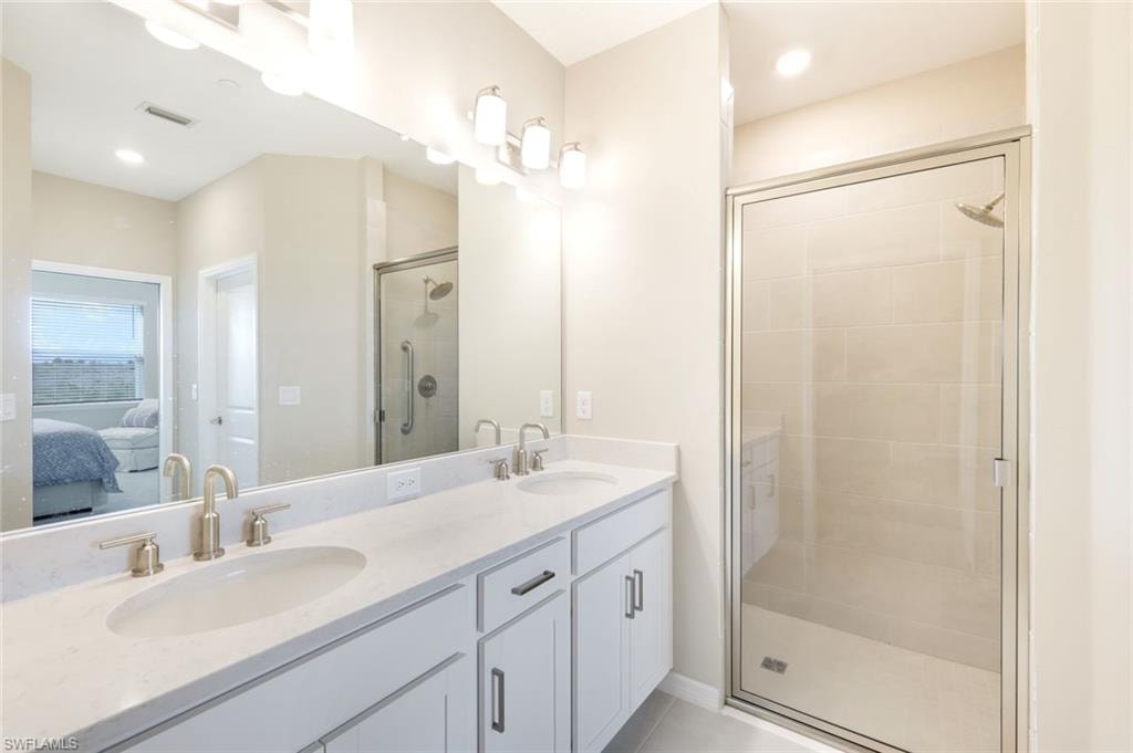 11811 VENETIAN LAGOON DR 102 photo 25