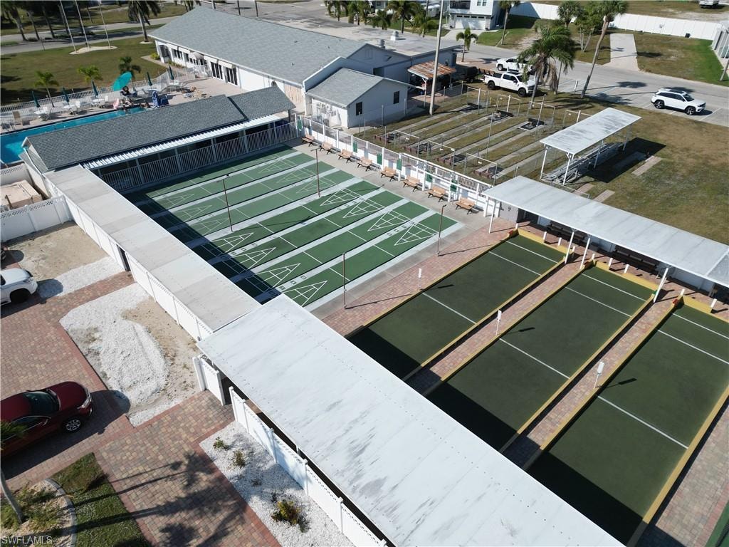 Bocce / Shuffle board