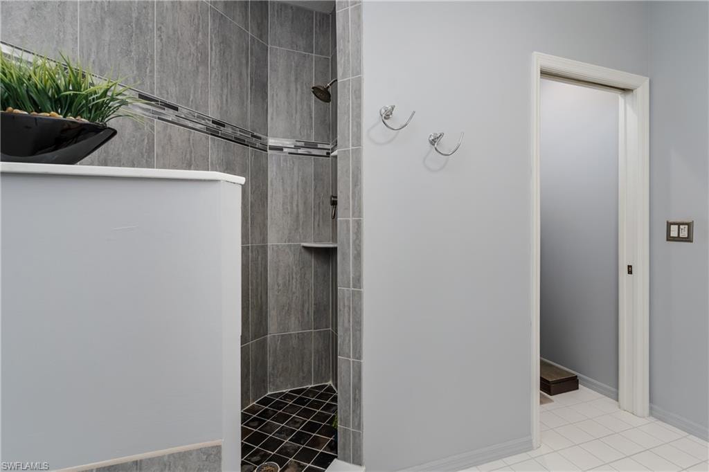640 Lalique CIR 405 photo 20