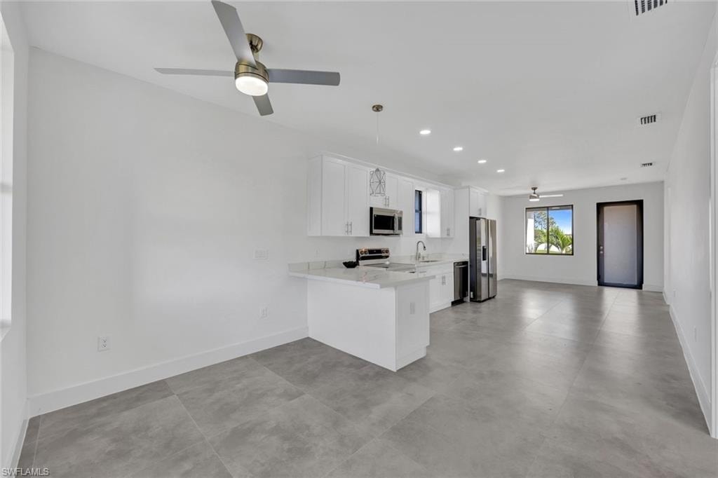 312 Progress AVE photo 6