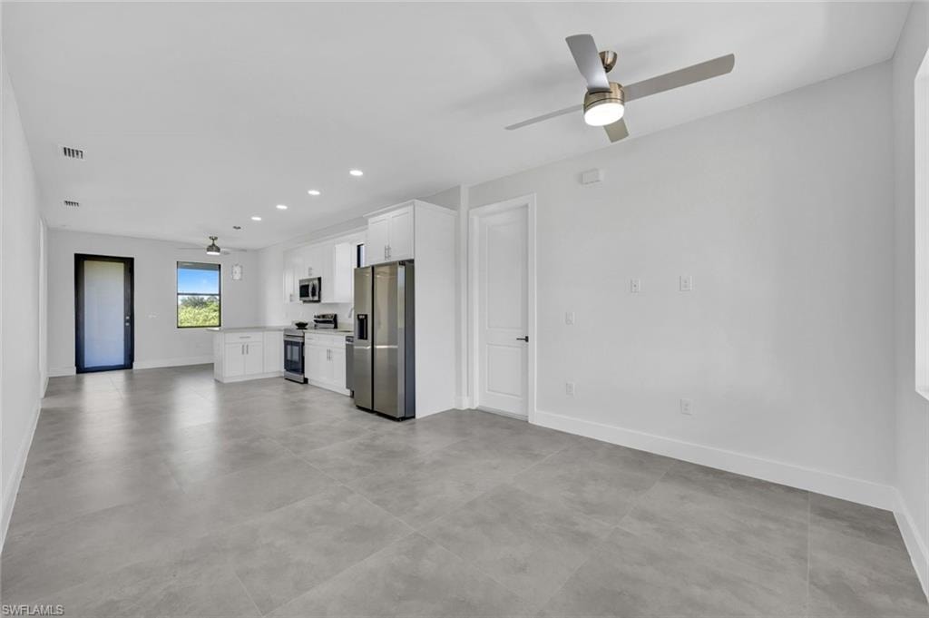 312 Progress AVE photo 10