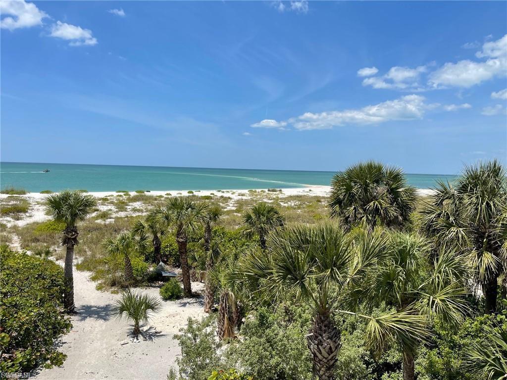Beach Townhouse is located on