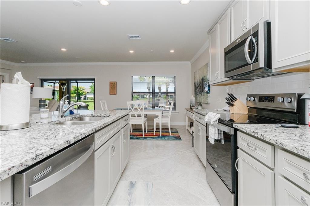 6189 Harmony DR photo 13