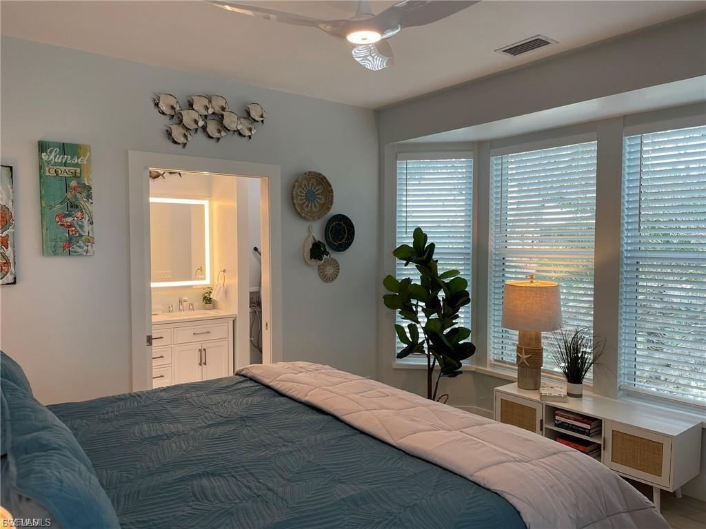Main Bedroom 1st Floor with En Suite Full Bath