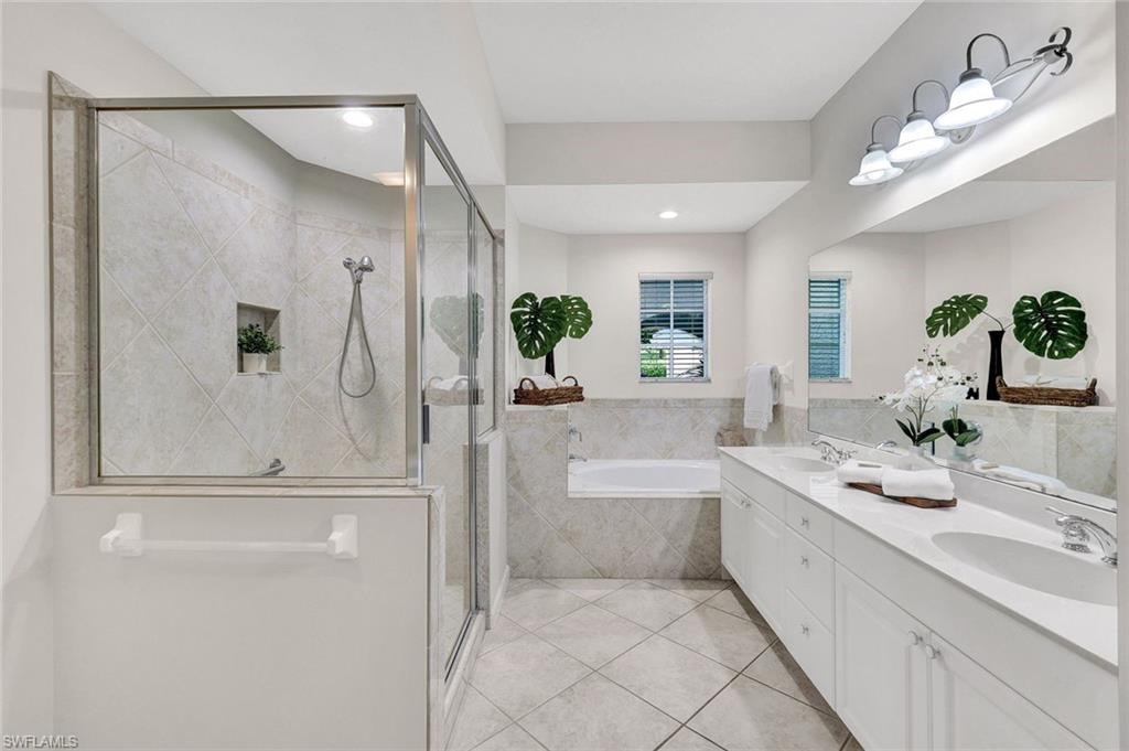 9261 Palmetto Ridge DR 102 photo 11
