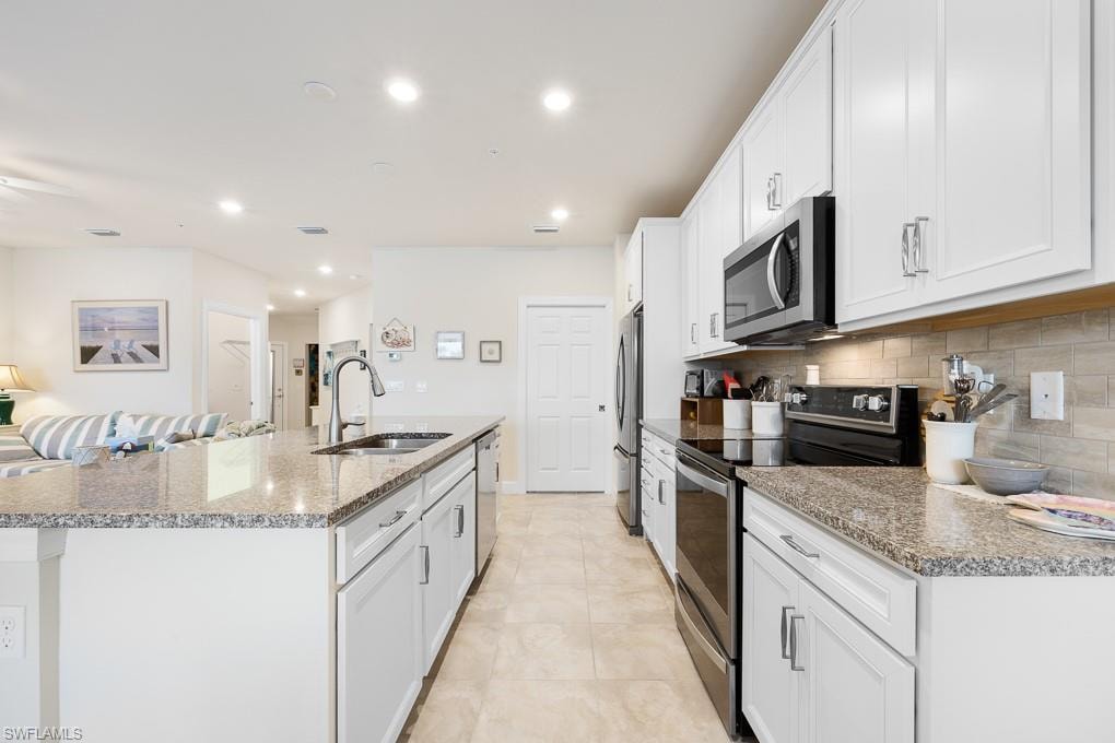5698 Mayflower WAY 403 photo 13