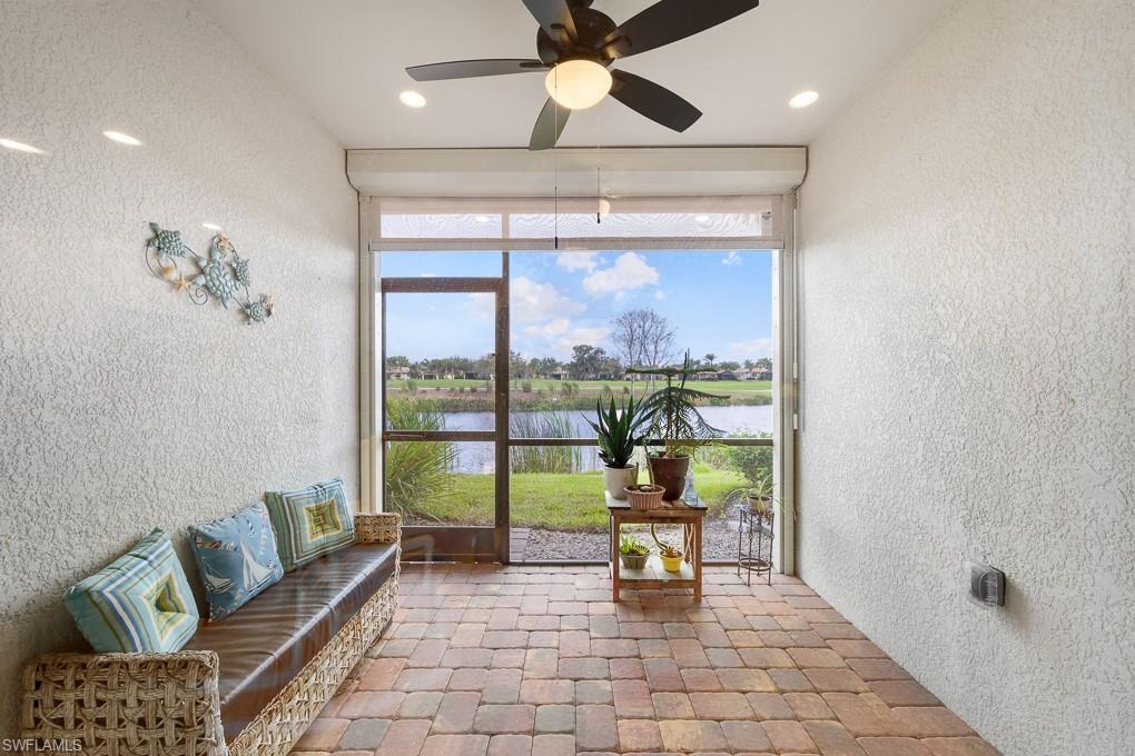5698 Mayflower WAY 403 photo 18