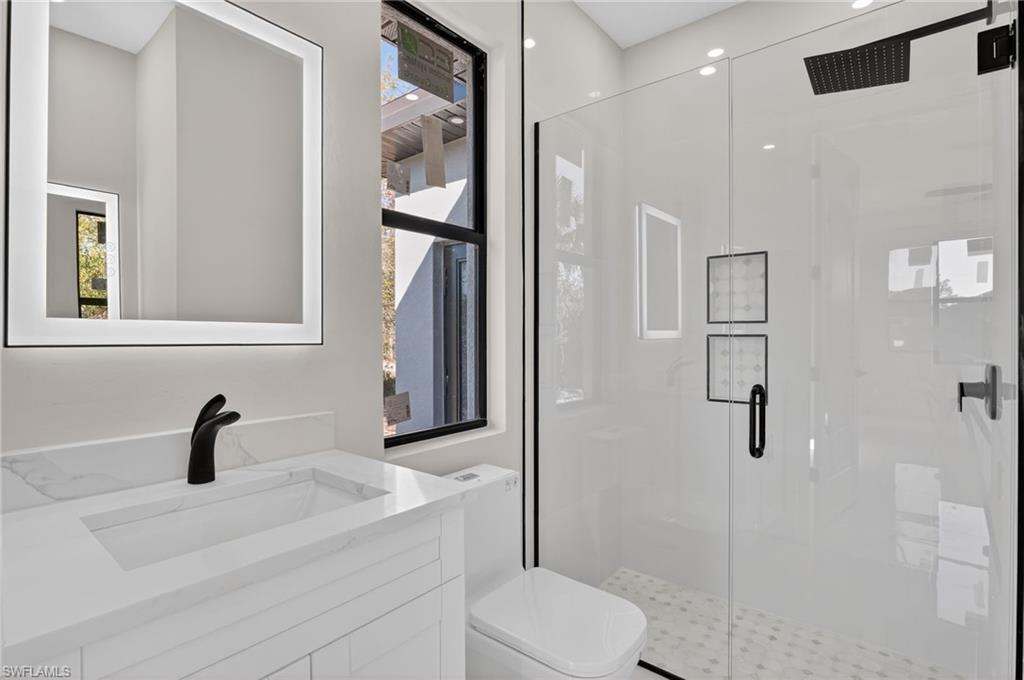 Master bath, twin vanities