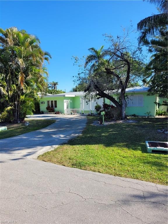 870 Forest AVE