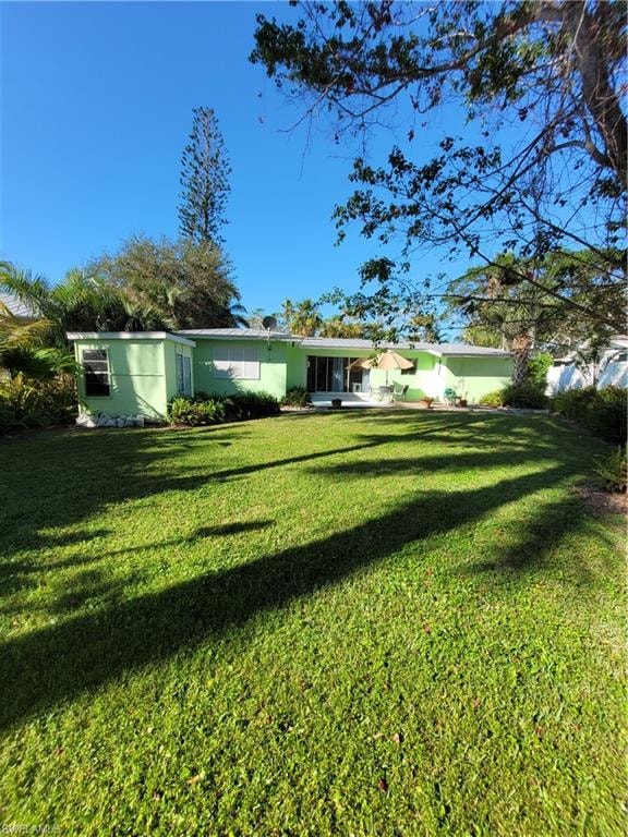 870 Forest AVE photo 17