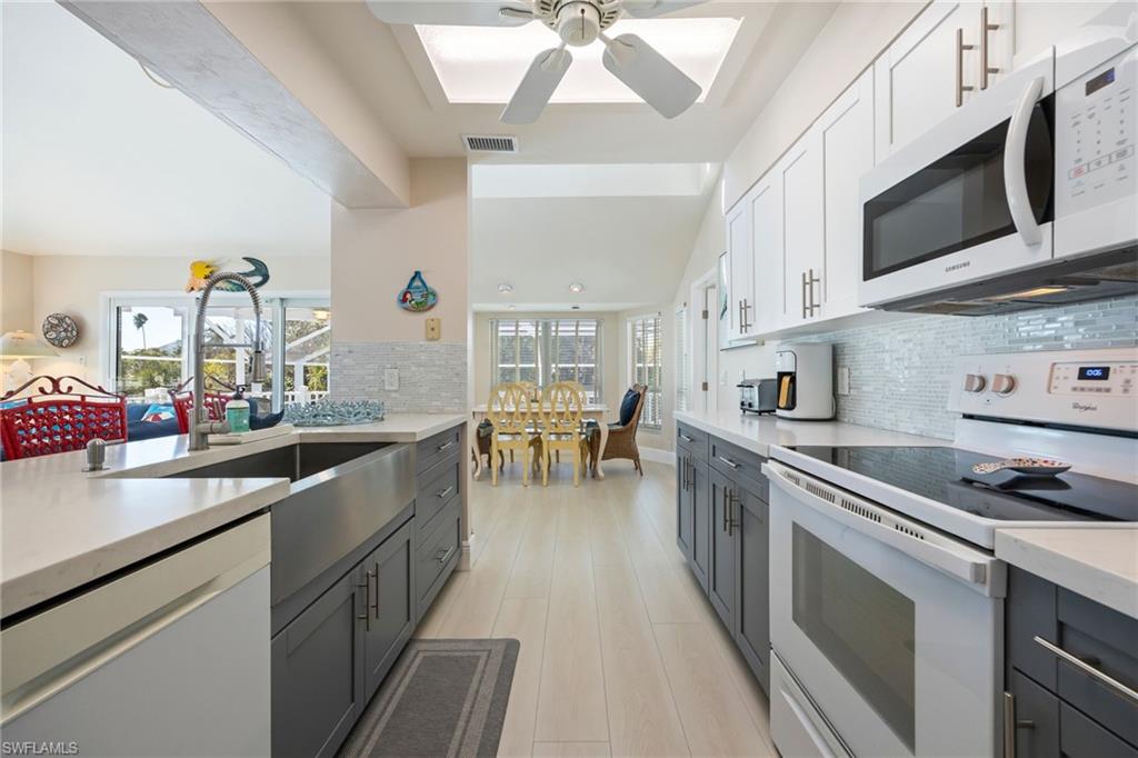 424 Lagoon DR photo 15