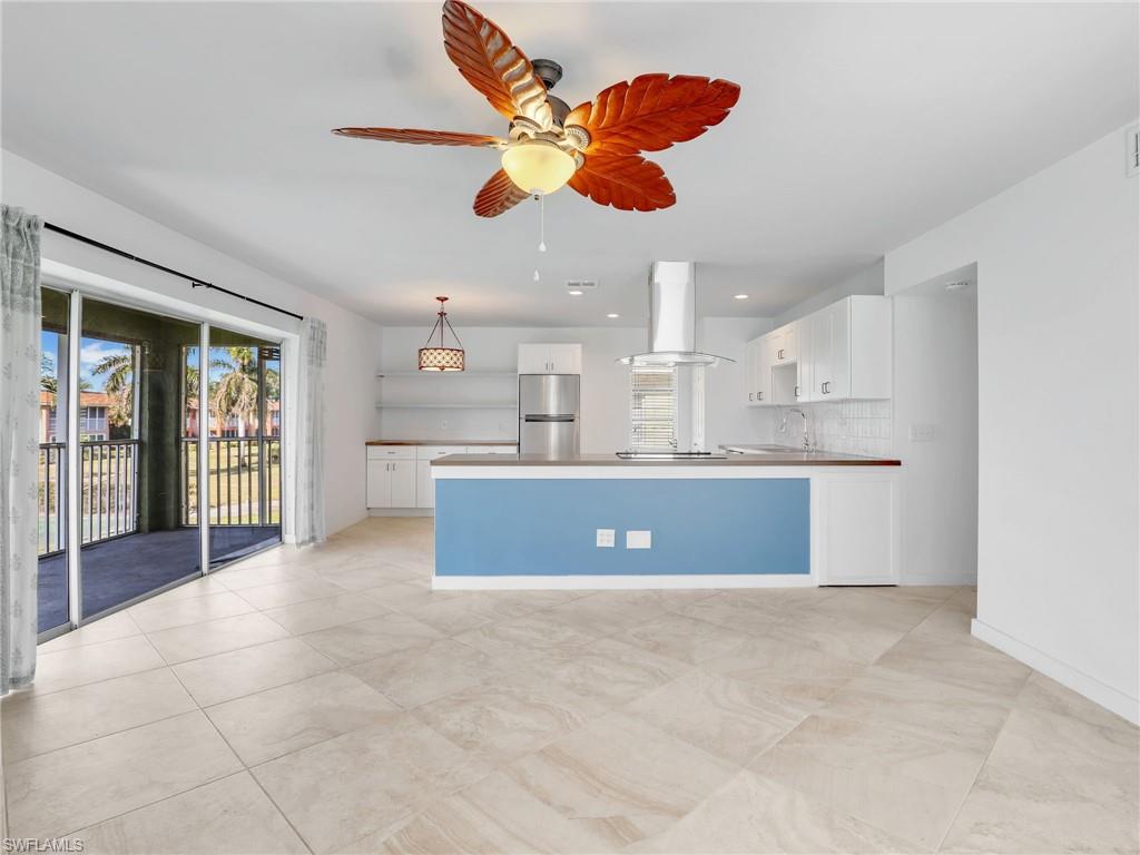 Open conception living room and kitchen