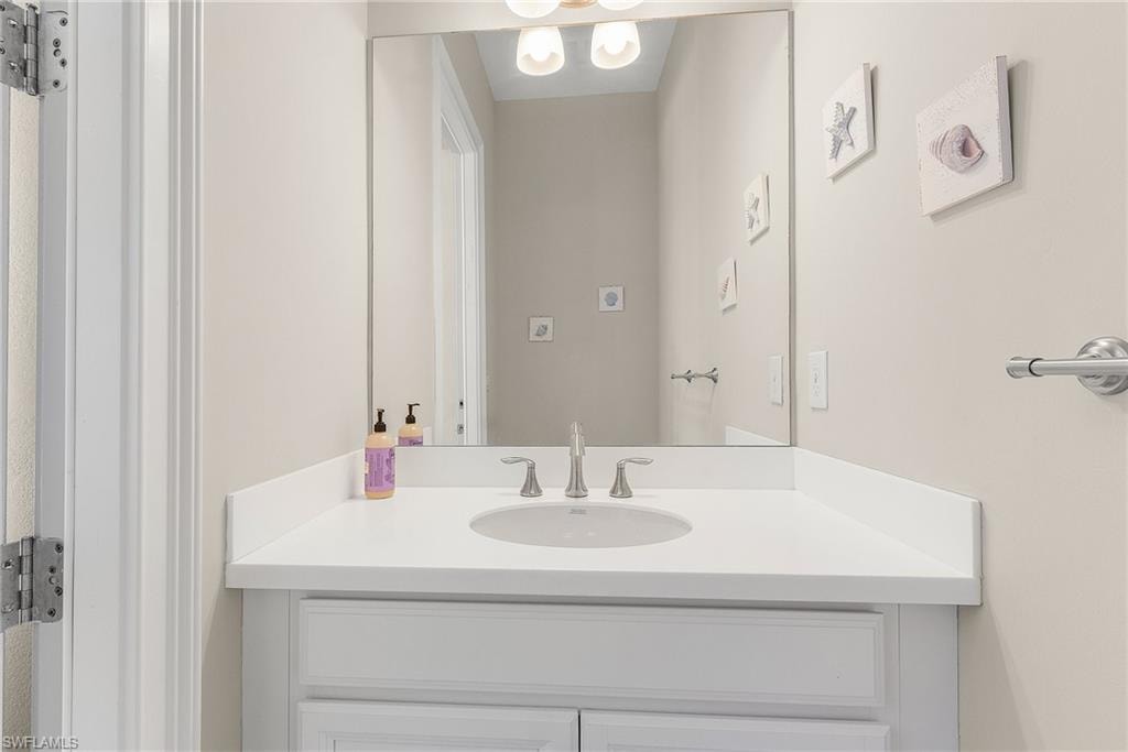 Outdoor Pool Half Bathroom