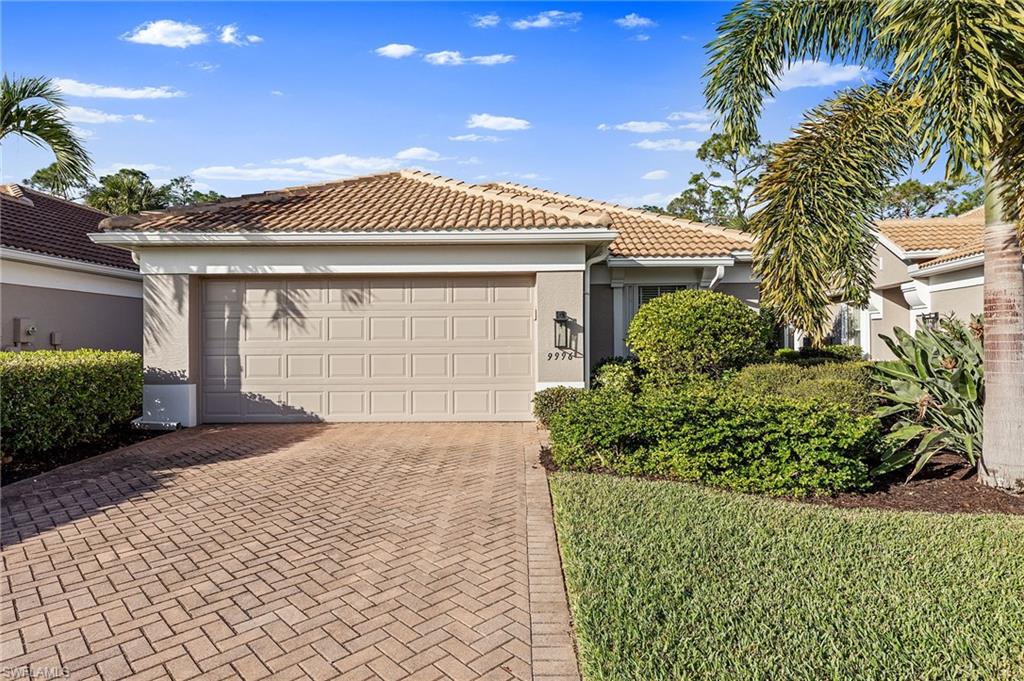 9996 Horse Creek RD