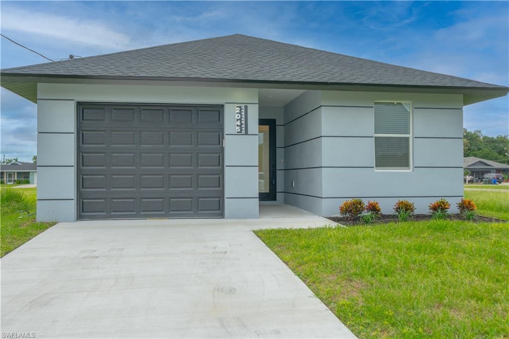 2045 Carver AVE