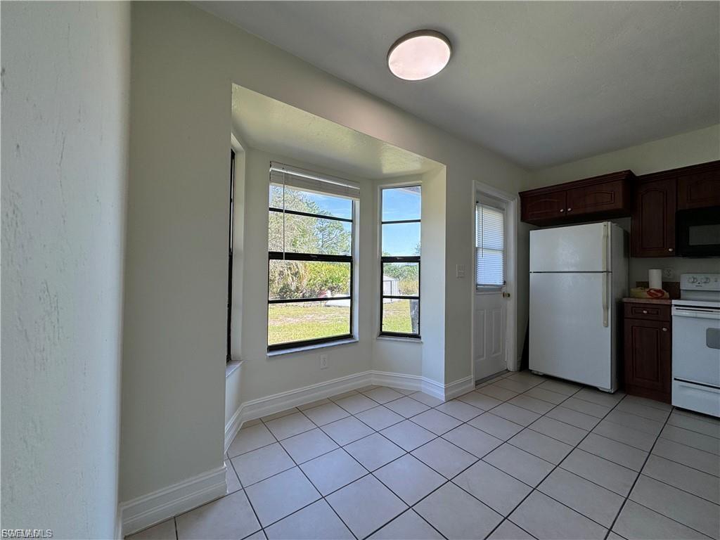 645 Homestead RD S