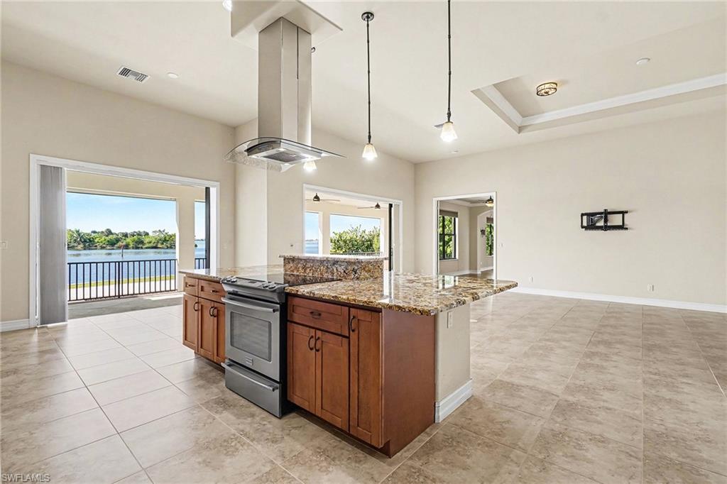 Spacious island for entertaining