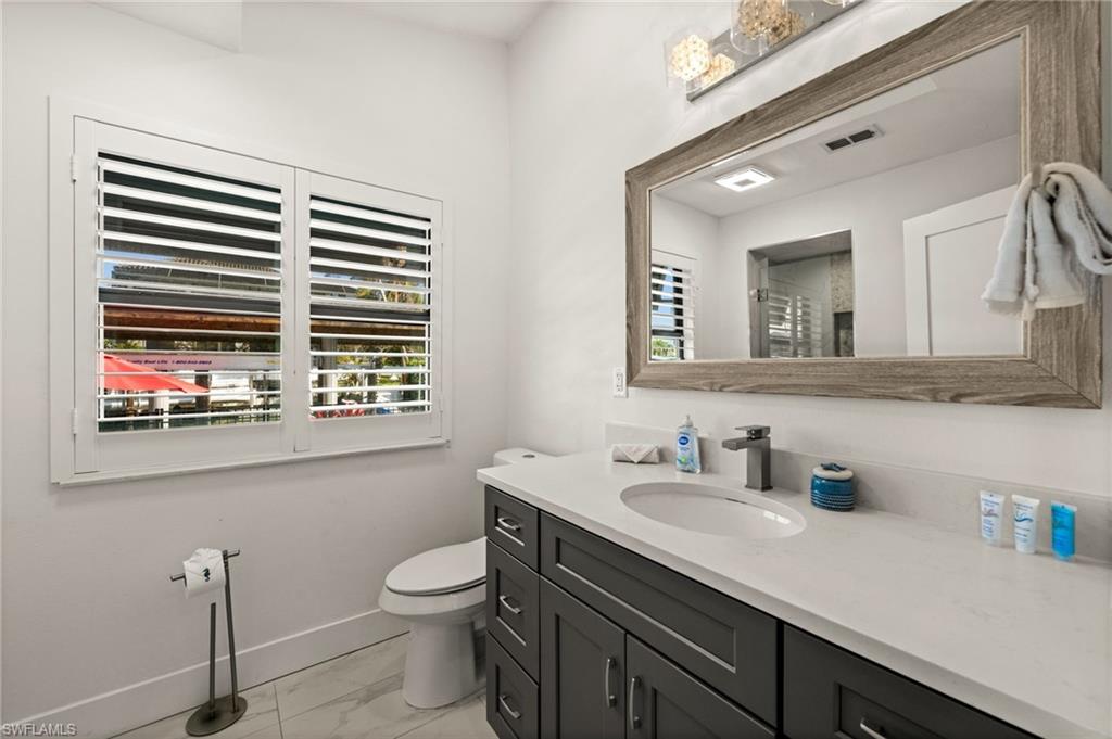 493 Willet AVE photo 30