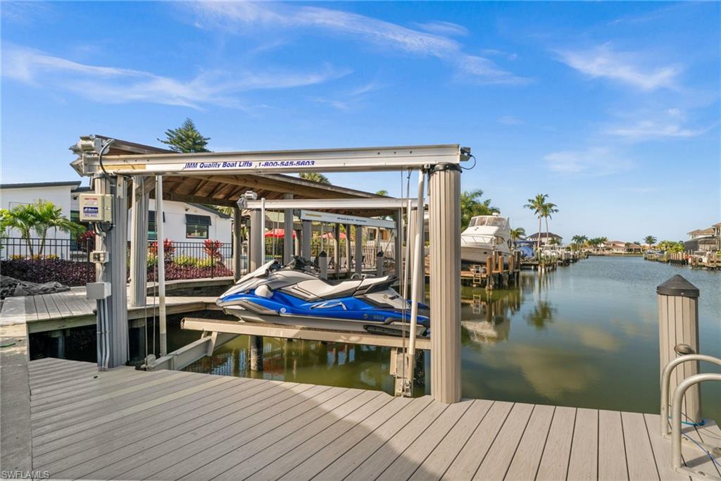 493 Willet AVE photo 37