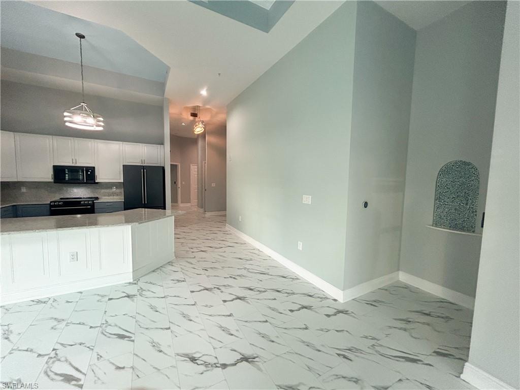 Kitchen (vacant)