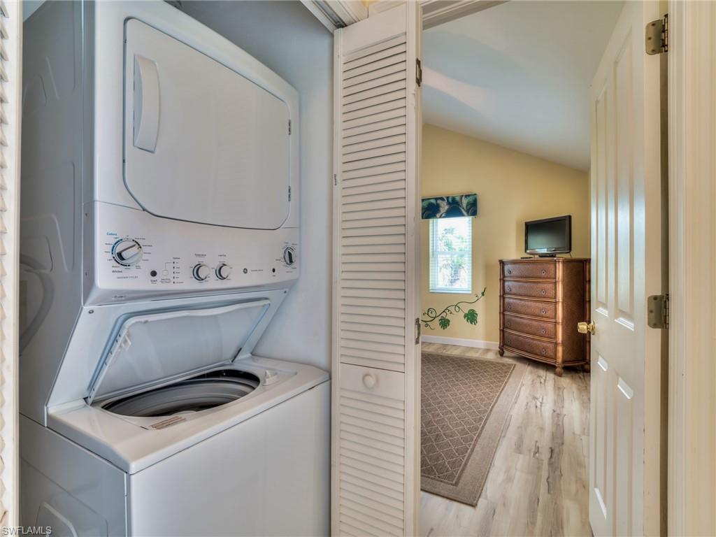 full-size w/d in 2nd floor hallway