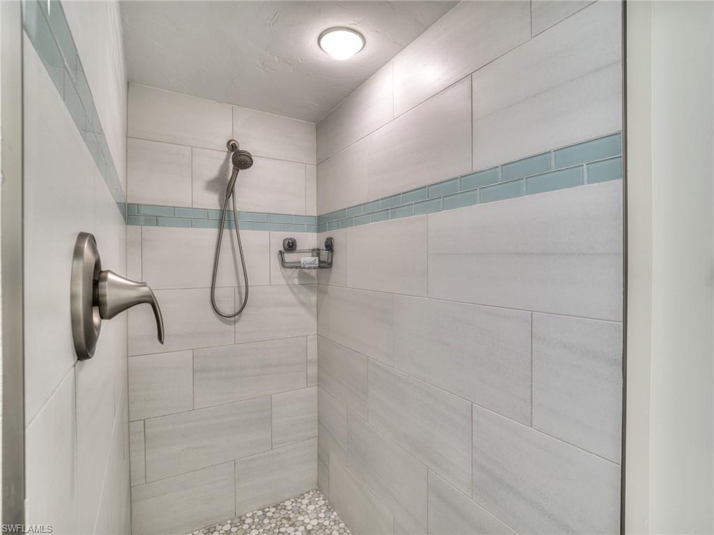 11510 Murmond LN photo 17