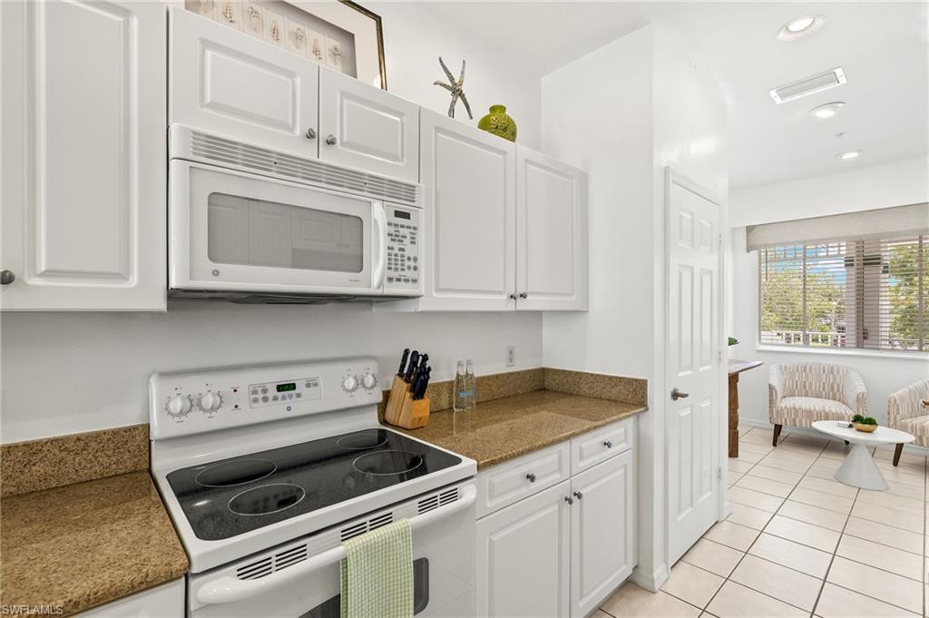 7940 MAHOGANY RUN LN 625 photo 8