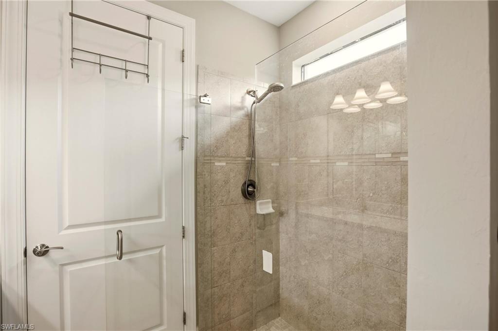 11216 Carlingford RD photo 23