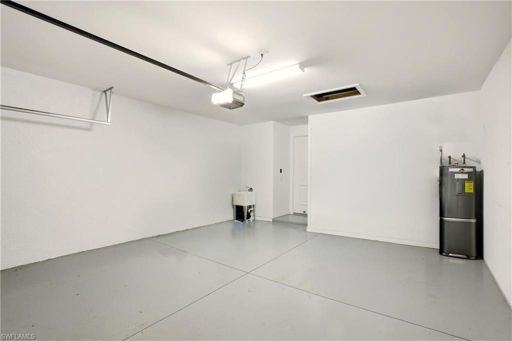 11216 Carlingford RD photo 31
