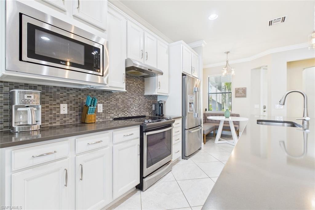 Kitchen and Dining Area w/Banquette