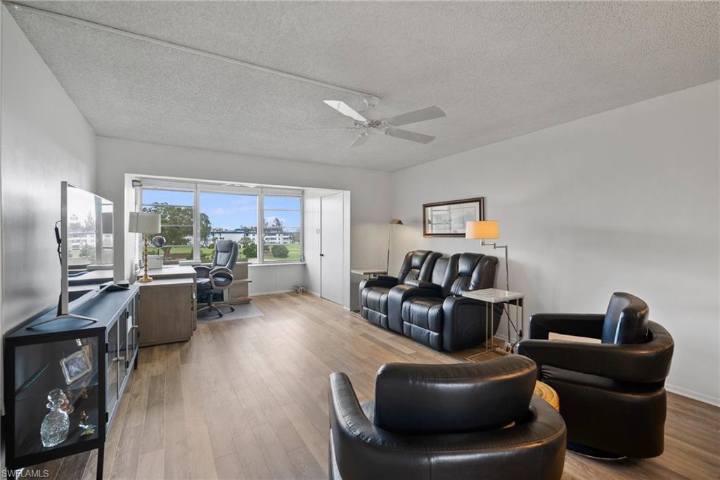 6102 Augusta DR 302