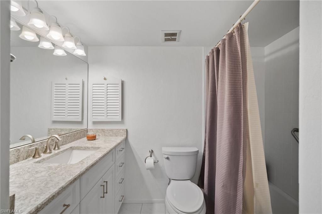 6102 Augusta DR 302 photo 14