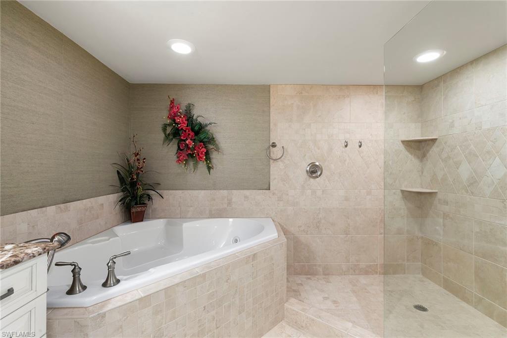 4451 Gulf Shore BLVD N 1704 photo 15