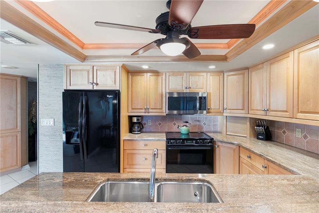4451 Gulf Shore BLVD N 1704 photo 8