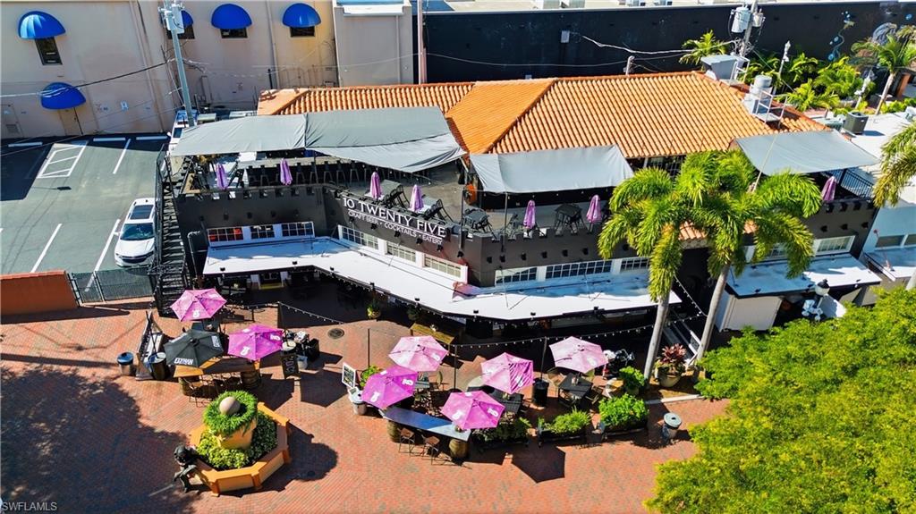 10 Twenty Five restaurant & bar