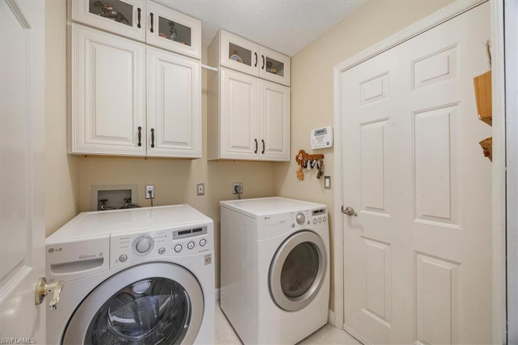 4198 Royal Wood BLVD photo 24