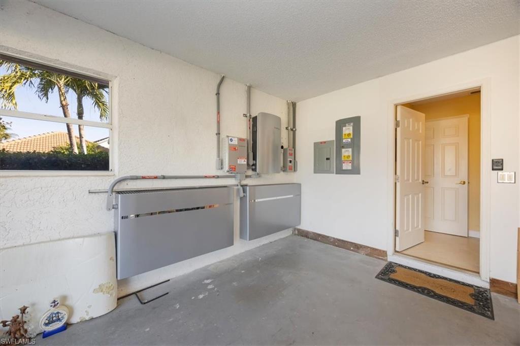 4198 Royal Wood BLVD photo 25