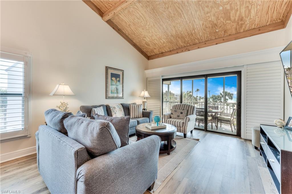2121 Gulf Beach Villas