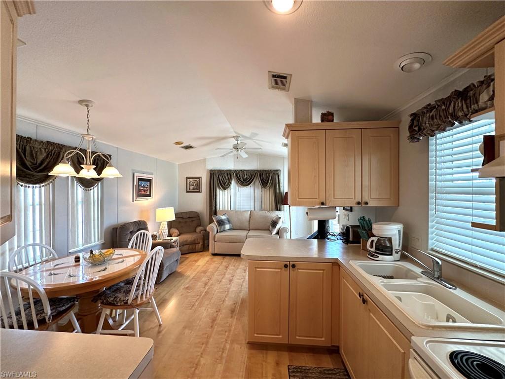 20180 Ponce De Leon DR photo 11