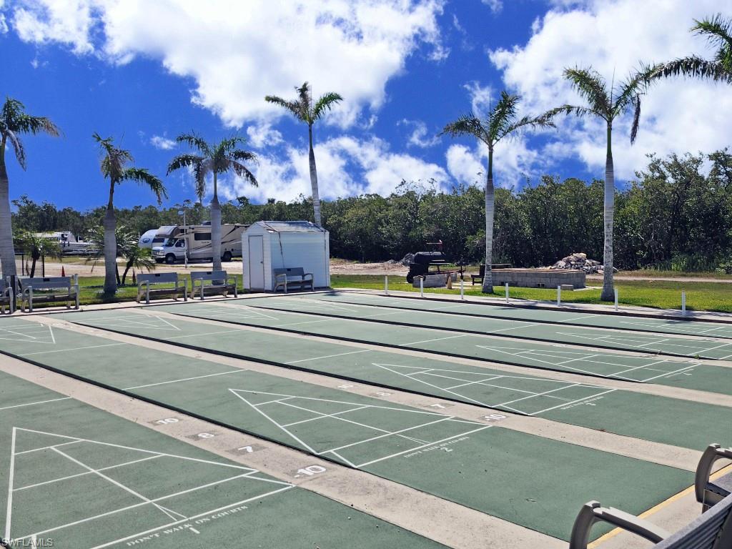 Surrounding community featuring shuffleboard