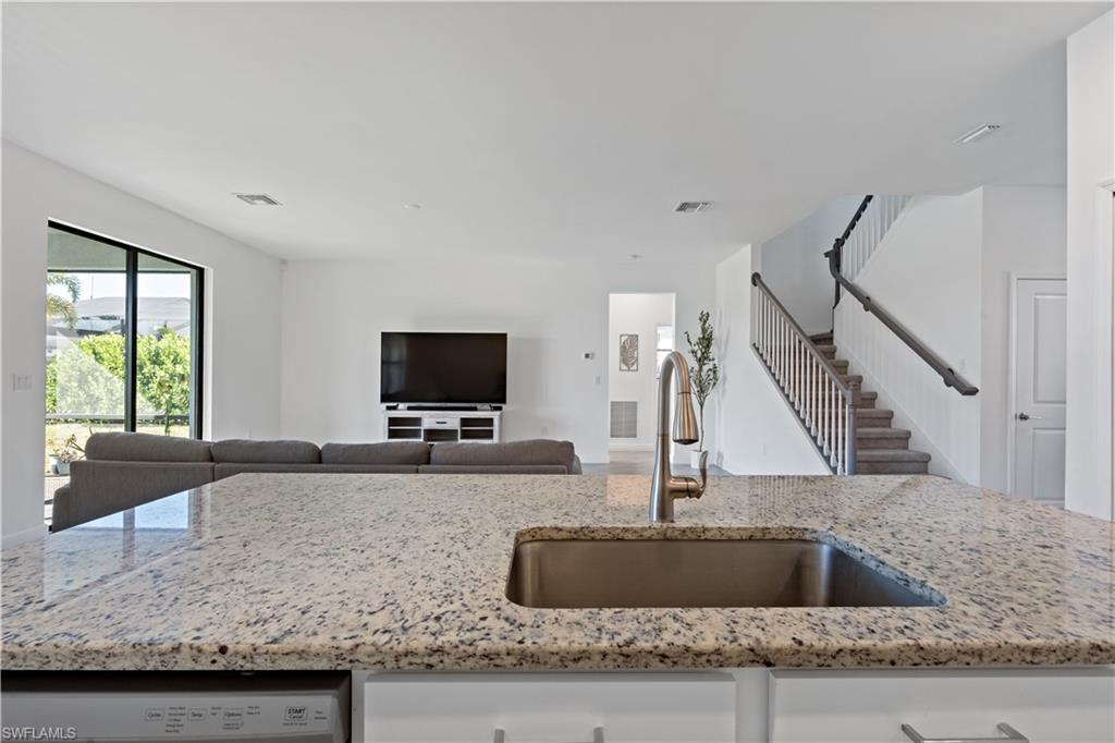 13805 Pine Lodge LN S photo 18